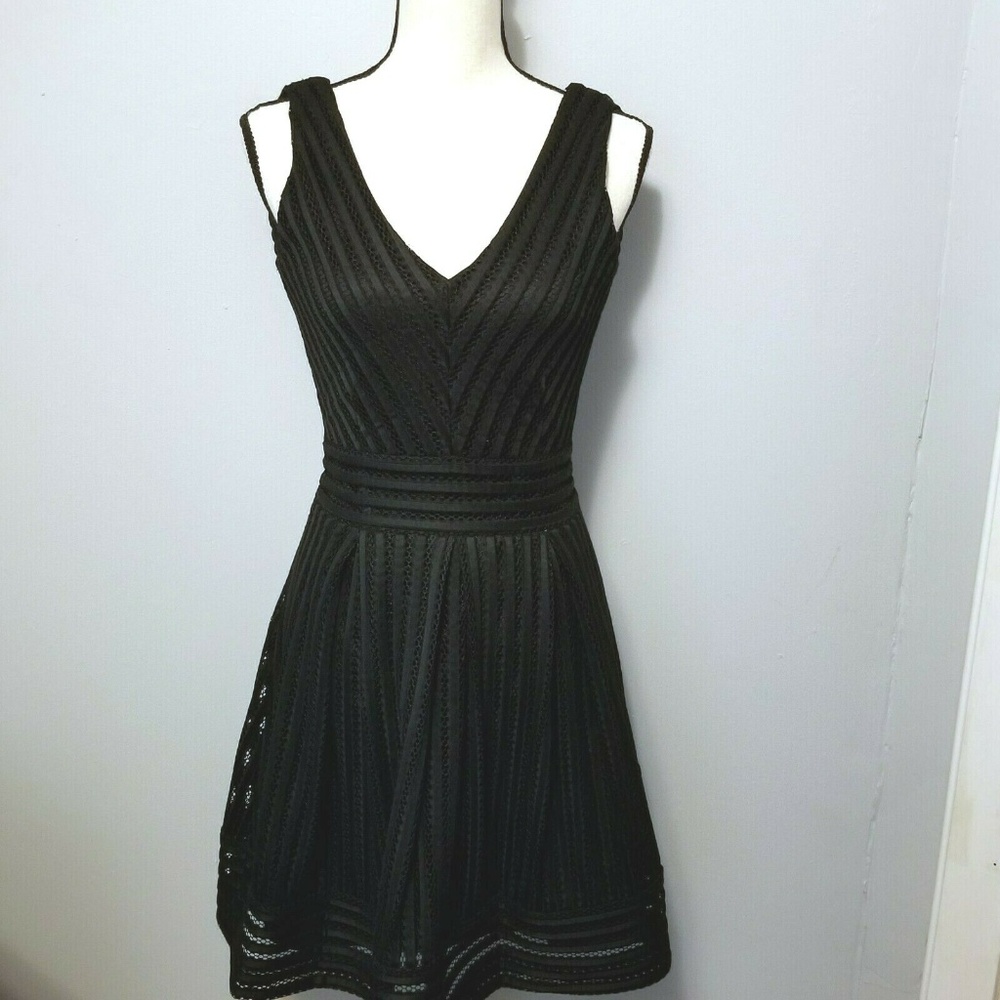 Allen B By Allen Schwartz Black V-Neck Dress XS